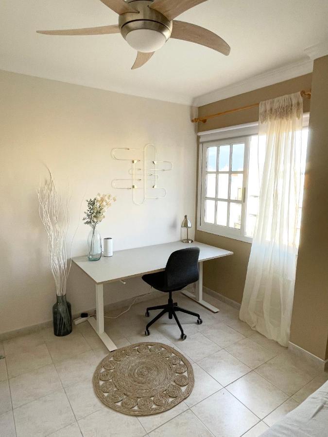 Casa Del Sol - With Home Office Space Playa de San Juan  Zewnętrze zdjęcie